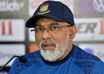 হাথুরুসিংহে কি চাকরি হারাচ্ছেন দক্ষিণ আফ্রিকা সিরিজের আগেই