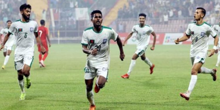 শেষ মুহূর্তের রোমাঞ্চে মালদ্বীপকে হারাল বাংলাদেশ