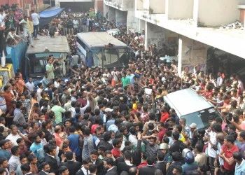 একের পর এক যা ঘটছে তা কি ‘স্বাভাবিক’