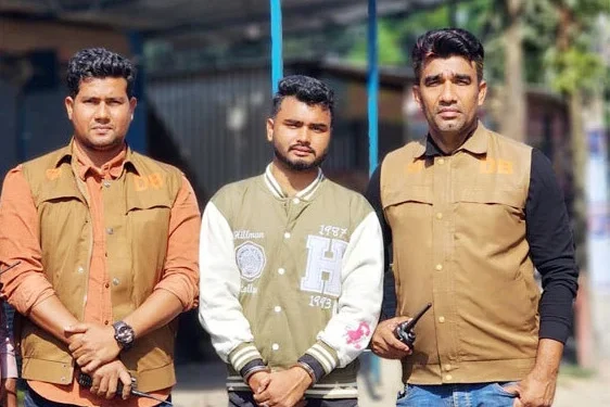 প্রেমিকাকে গুলি করে হত্যা, অস্ত্রসহ প্রেমিক গ্রেফতার
