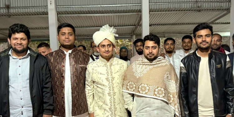 বিয়ে করলেন সারজিস আলম