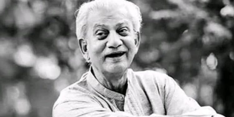 প্রবীর মিত্রের জানাজা এফডিসিতে, দাফন আজিমপুরে