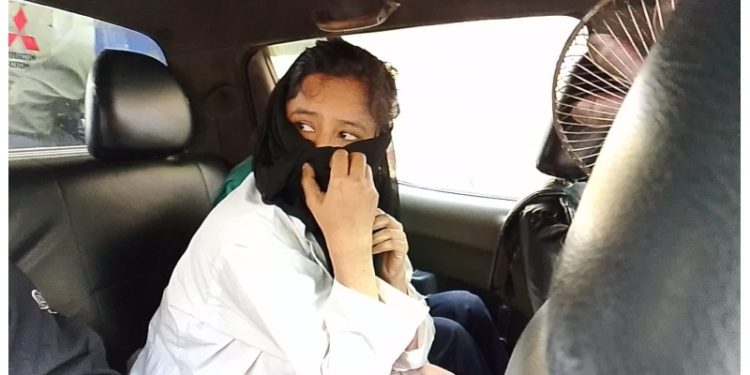 ঢামেক হাসপাতাল থেকে ফের ‘ভুয়া নারী চিকিৎসক’ আটক