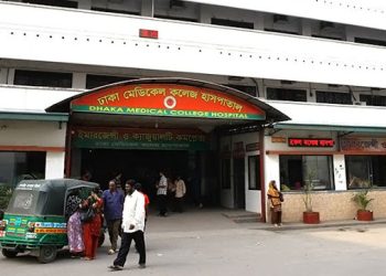 খিলগাঁওয়ে বাসের ধাক্কায় প্রাণ গেল নির্মাণ শ্রমিকের