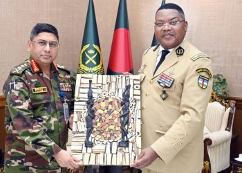 সেনাপ্রধানের সঙ্গে সেন্ট্রাল আফ্রিকান রিপাবলিকের চিফ অব স্টাফের সাক্ষাৎ