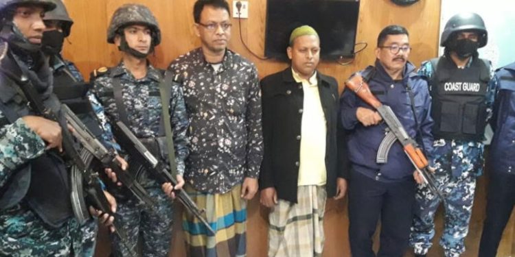 অপারেশন ডেভিল হান্ট: নোয়াখালীতে চেয়ারম্যানসহ গ্রেপ্তার ৭