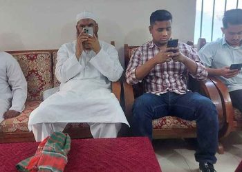 শিশু আছিয়ার জানাজায় অংশ নিতে মাগুরায় মামুনুল-হাসনাত-সারজিস
