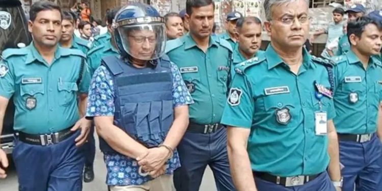 বেশি কথা বলায় একদিন রিমান্ড বেড়েছে: সাবেক আইজিপি মামুন