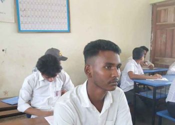 বাবার লাশ বাড়িতে রেখে এসএসসি পরীক্ষার হলে খাইরুল