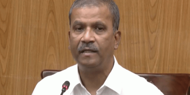জীবনে এত অসহায় কখনো অনুভব করিনি: আসিফ নজরুল