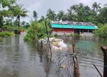 টানা বৃষ্টিতে পানিবন্দি সেন্টমার্টিনের ৪ গ্রামের মানুষ