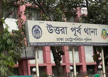 উত্তরায় দাঁড়িয়ে থাকা মানুষের ওপর উঠে গেল ট্রাক, প্রাণ গেল ৩ জনের