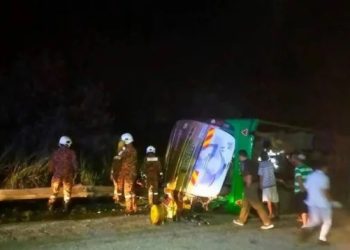 মালয়েশিয়ায় ভয়াবহ বাস দুর্ঘটনা, শিক্ষক-শিক্ষার্থীসহ নিহত ১৫
