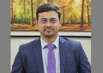 ক্ষমা চাইলেন নাসীরুদ্দীন পাটওয়ারী