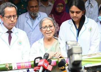 দেশে পর্যাপ্ত আছে, পার্শ্ববর্তী দেশের গরু প্রয়োজন নেই : প্রাণিসম্পদ উপদেষ্টা