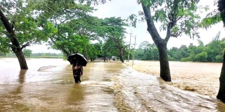 খাগড়াছড়িতে টানা বৃষ্টি, পাহাড়ধস ও বন্যার শঙ্কা