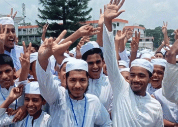দাখিলে পাশের হার ৬৮.০৯, জিপিএ-৫ পেলেন ৯০৬৬ জন