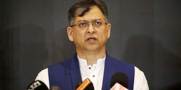 আদালতকে ফ্যাসিস্টমুক্ত করতে হবে: সালাহউদ্দিন আহমদ