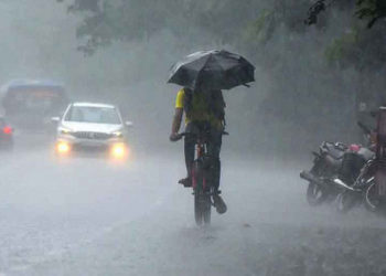 ভারী বৃষ্টির শঙ্কা