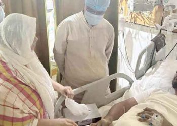 আহত নুরের শারীরিক অবস্থার খোঁজ নিলেন খালেদা জিয়া