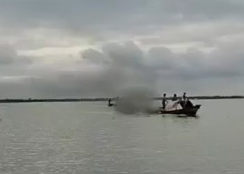 হাতে ককটেল বিস্ফোরণে ডাকাত নিহত