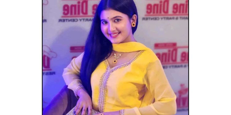 আবাসিক হোটেল থেকে টিকটকার মাহিয়া মাহি আটক