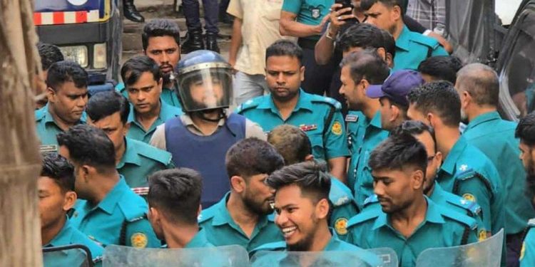 ৫ দিনের রিমান্ডে তৌহিদ আফ্রিদি