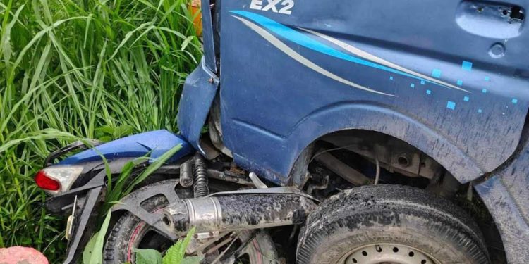 টাঙ্গাইলে পিকআপ-মোটরসাইকেল সংঘর্ষে নিহত ৩
