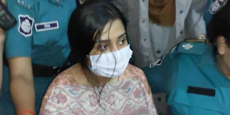 বসুন্ধরায় ‘গোপন’ বৈঠক : মেজর সাদিকের স্ত্রী ৫ দিনের রিমান্ডে