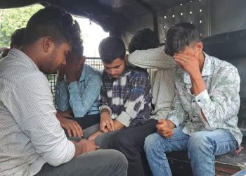 বাসর রাতে দলবদ্ধ ধর্ষণের শিকার নববধূ, স্বামীসহ আটক ৭