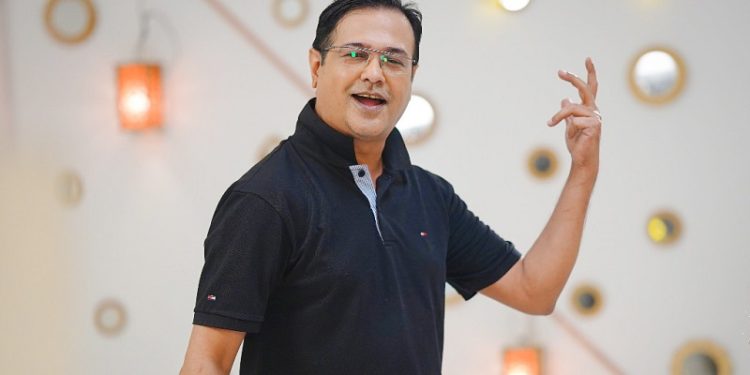 বিসিবির নির্বাচনে দাঁড়াচ্ছেন আসিফ আকবর