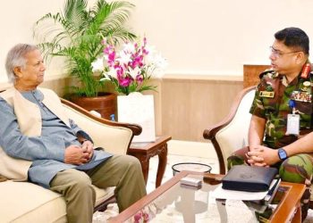 অন্তর্বর্তী সরকারকে পূর্ণ সহযোগিতার আশ্বাস সেনাপ্রধানের