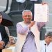 জুলাই সনদে সই করলেন প্রধান উপদেষ্টা