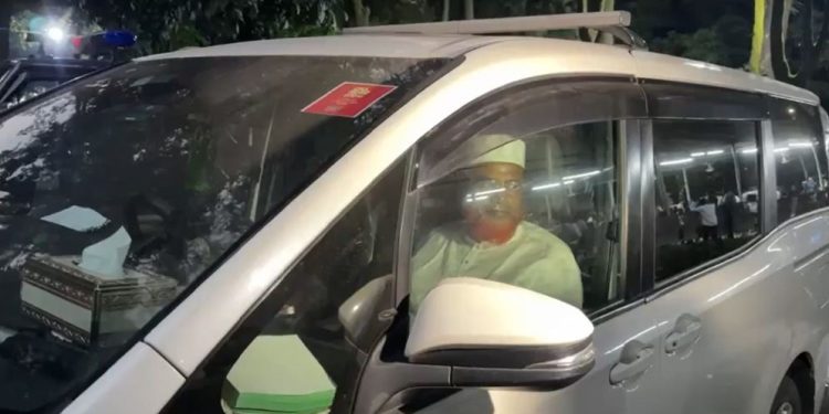 প্রধান উপদেষ্টার সঙ্গে সাক্ষাৎ করতে যমুনায় জামায়াতের প্রতিনিধিদল