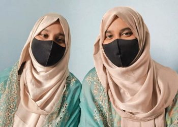 এইচএসসিতে জিপিএ-৫ পেলেন হাফেজা দুই যমজ বোন