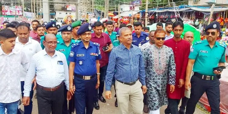 আ.লীগের কার্যক্রমে নিষেধাজ্ঞা প্রত্যাহারের সম্ভাবনা নেই: আইন উপদেষ্টা