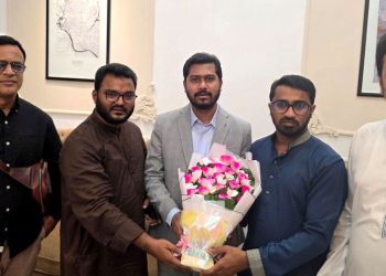 চিকিৎসা শেষে দেশে ফিরলেন নুরুল হক নুর