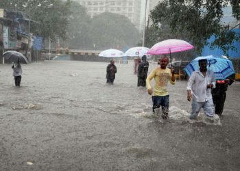 ভারী বৃষ্টি আরও কতদিন— জানাল আবহাওয়া অধিদপ্তর