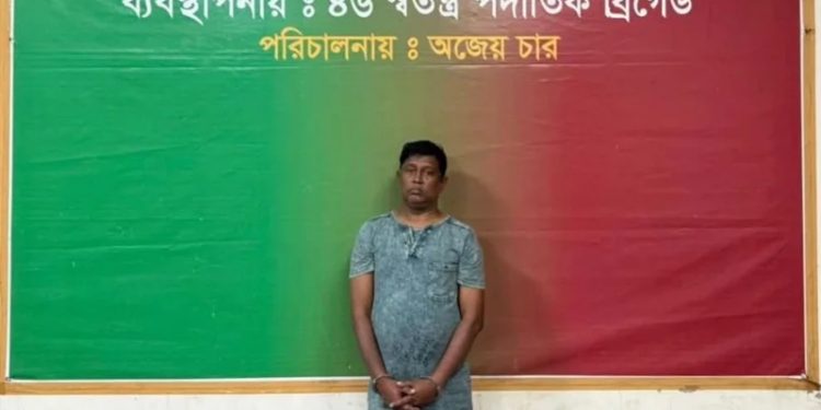 কবরস্থানে চাঁদাবাজির অভিযোগে বিএনপি নেতা গ্রেপ্তার