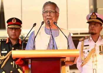 নির্বাচনে সশস্ত্র বাহিনীকে দক্ষতার সঙ্গে দায়িত্ব পালনের আহ্বান প্রধান উপদেষ্টার