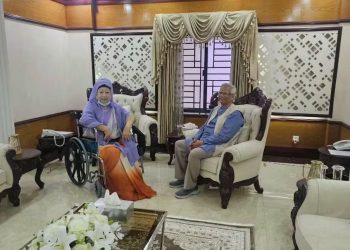 সেনাকুঞ্জে প্রধান উপদেষ্টার সঙ্গে একান্ত আলাপ খালেদা জিয়ার