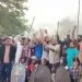 মহাসড়কে আ.লীগের অস্ত্র নিয়ে মহড়া, যান চলাচল বন্ধ