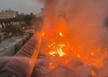 গাজীপুরে ভয়াবহ অগ্নিকাণ্ড, ১০০ টি ঘর পুড়ে ছাই