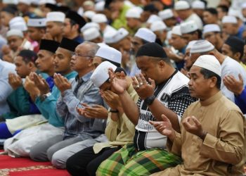 মালয়েশিয়ায় দেশব্যাপী সালাতুল হাজত আদায়
