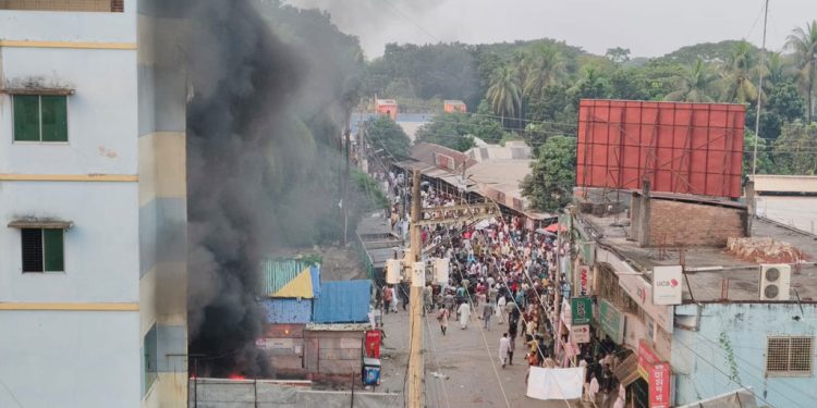 বিএনপির দুই গ্রুপের মধ্যে উত্তেজনা