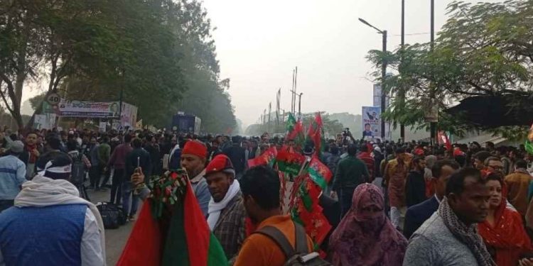 তারেক রহমানের আগমন ঘিরে জিয়া উদ্যানে নেতাকর্মীদের ঢল