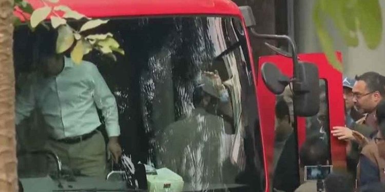 বাবার কবর জিয়ারত করতে যাচ্ছেন তারেক রহমান