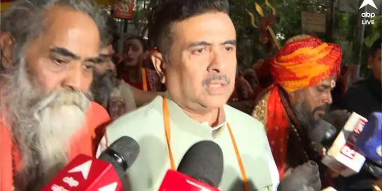৫ লাখ হিন্দু সন্ন্যাসী নিয়ে বাংলাদেশ দূতাবাস ঘেরাওয়ের হুমকি বিজেপি নেতার