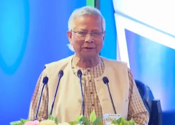 বিদেশে শ্রমশক্তি রফতানিতে বড় বাধা দালাল চক্র: প্রধান উপদেষ্টা