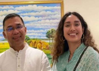 বাবার সঙ্গে একইদিনে ভোটার হচ্ছেন জাইমা রহমানও